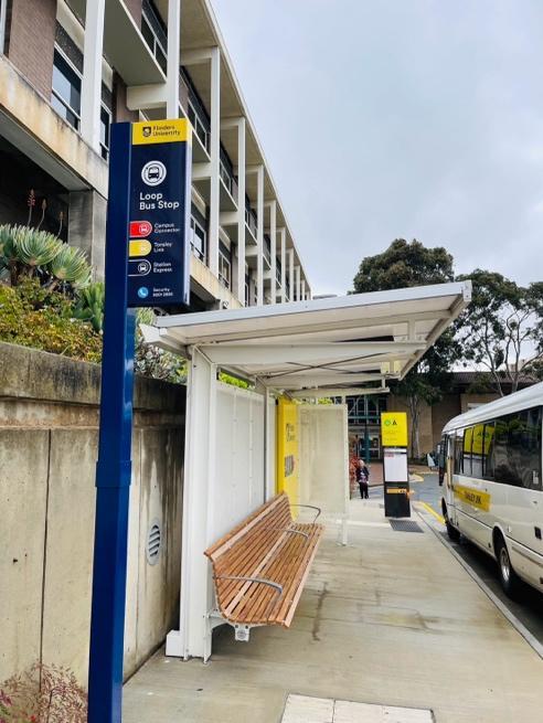 一張含有 戶外, 陸上交通工具, 車輛, 天空 的圖片
自動產生的描述