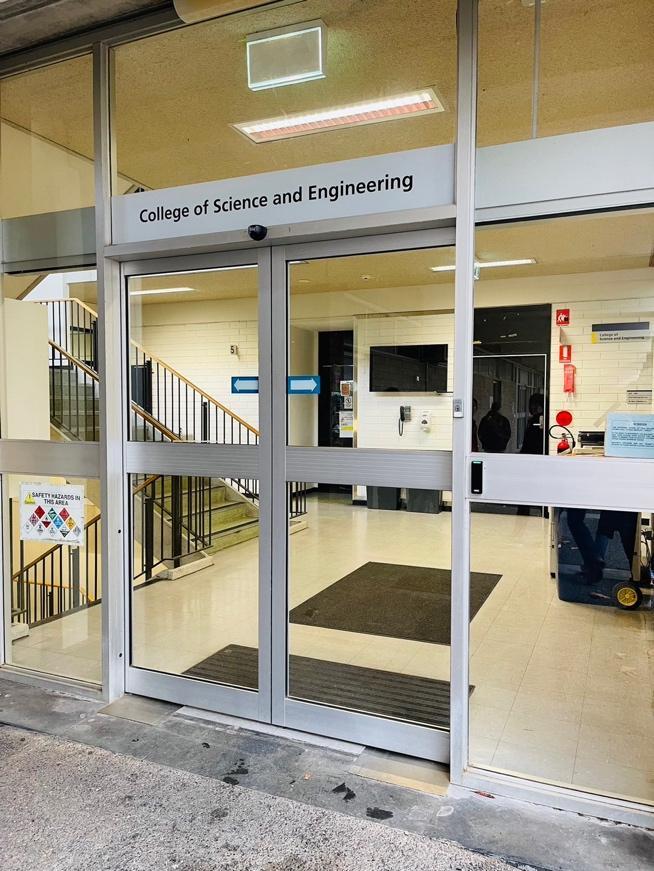 一張含有 天空, 雲, 視窗, 椅子 的圖片
自動產生的描述