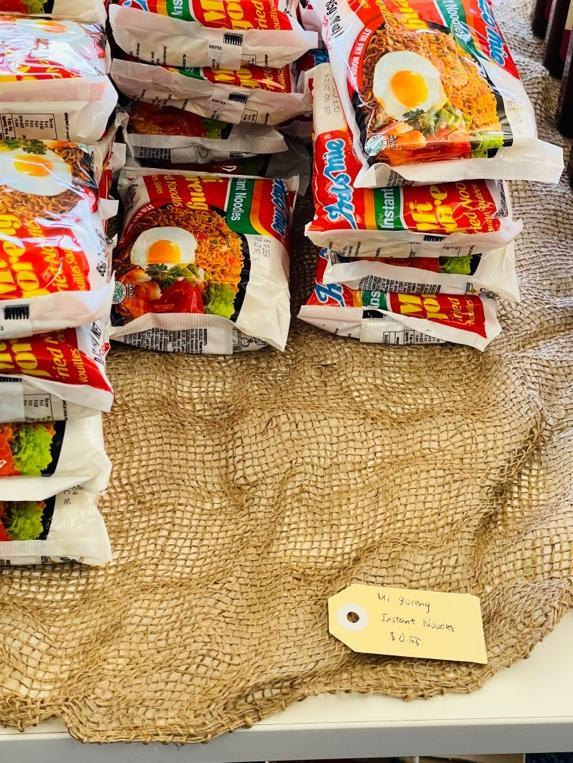 一張含有 室內, 點心, 食物 的圖片
自動產生的描述